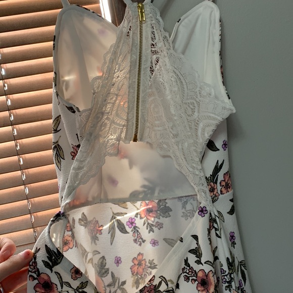 Dress - Picture 2 of 4